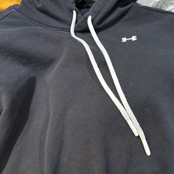Under Armour Women's Athletic Black Cropped  Hoodie Sweatshirt running walking - Picture 5 of 5